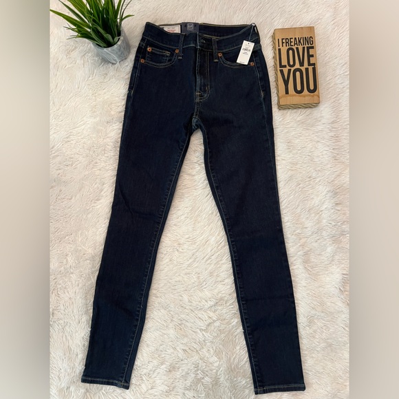 🎉HP🎉 Gap True Skinny Mid Rise Stretch Dark Wash Jeans - NWT - Picture 3 of 6